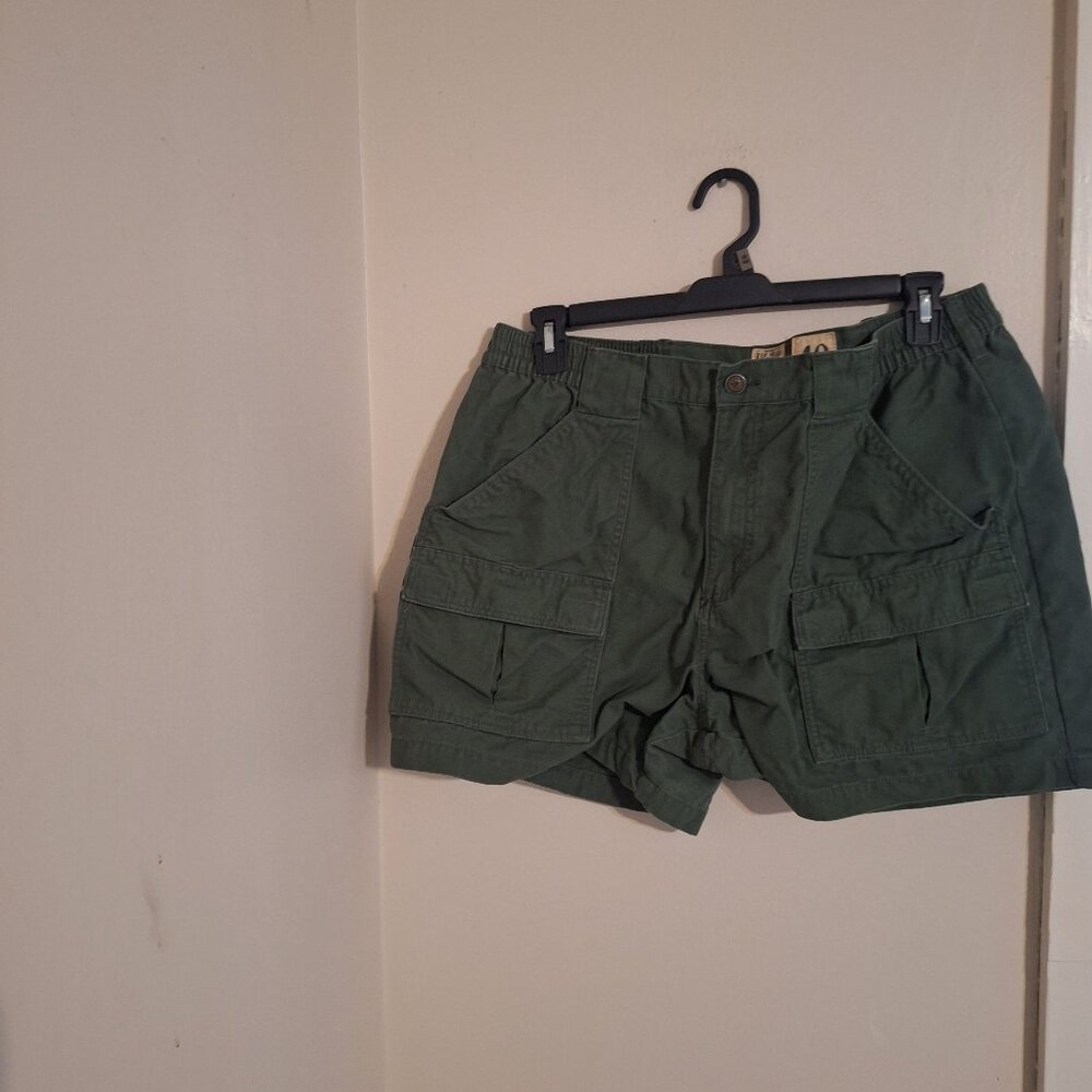 red head brand co green shorts